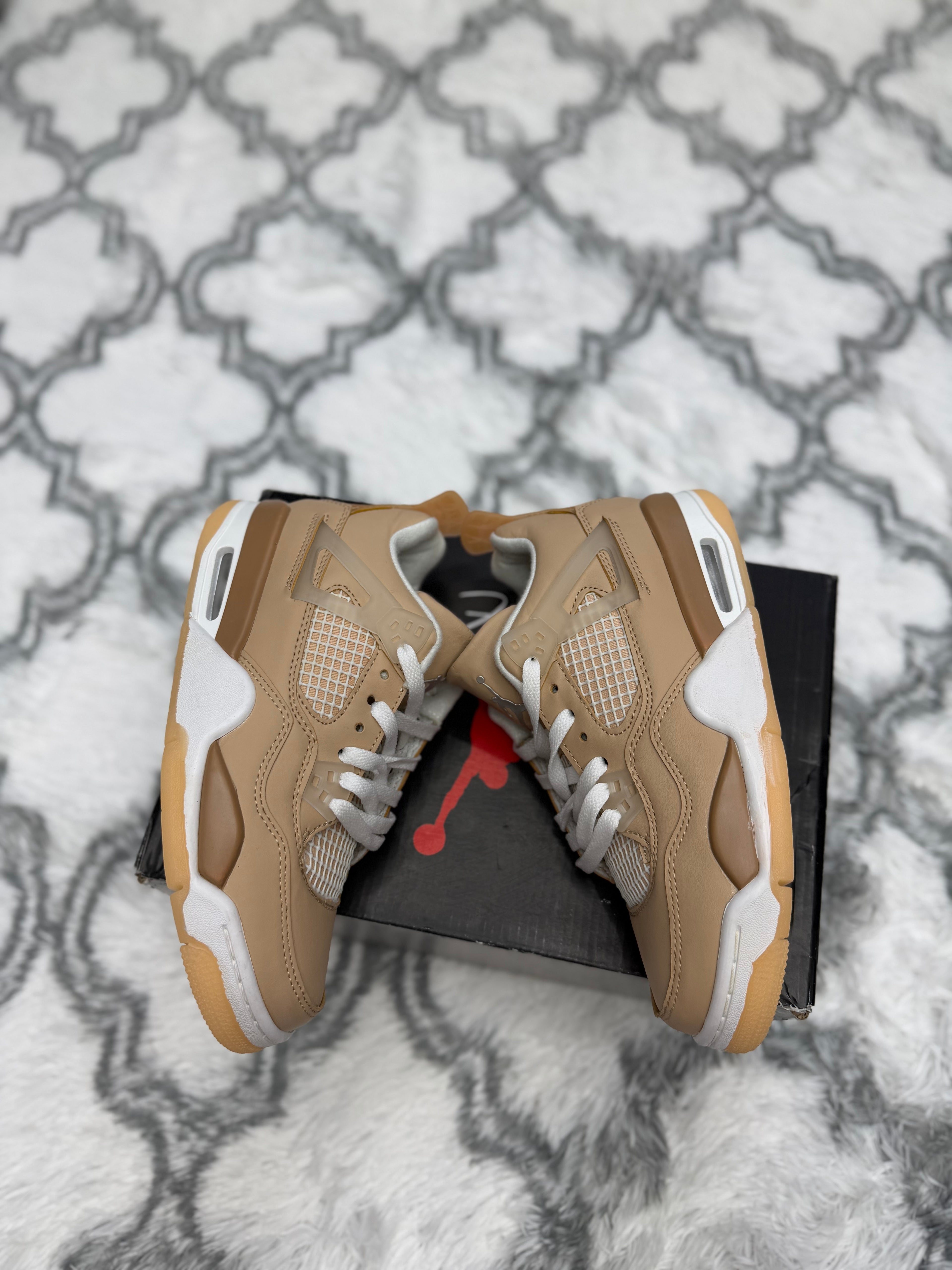 AIR JORDAN 4 RETRO SIZE 7.5
